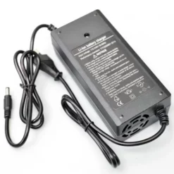 Зарядний пристрій 24 V 2A електровелосипеда для літій-іонного акумулятора (Li-ion) з охолодженням