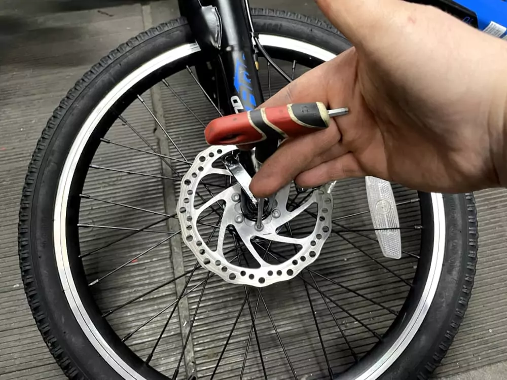 Як поставити гальмівний диск на велосипеда
