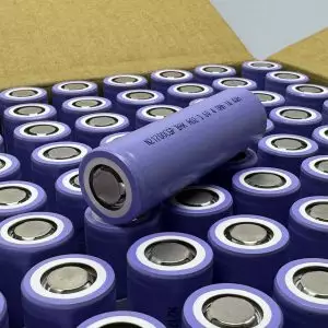 Аккумулятор BAK N21700CGP 35e 4000mAh Аккумулятор BAK N21700CGP 35e 4000mAh