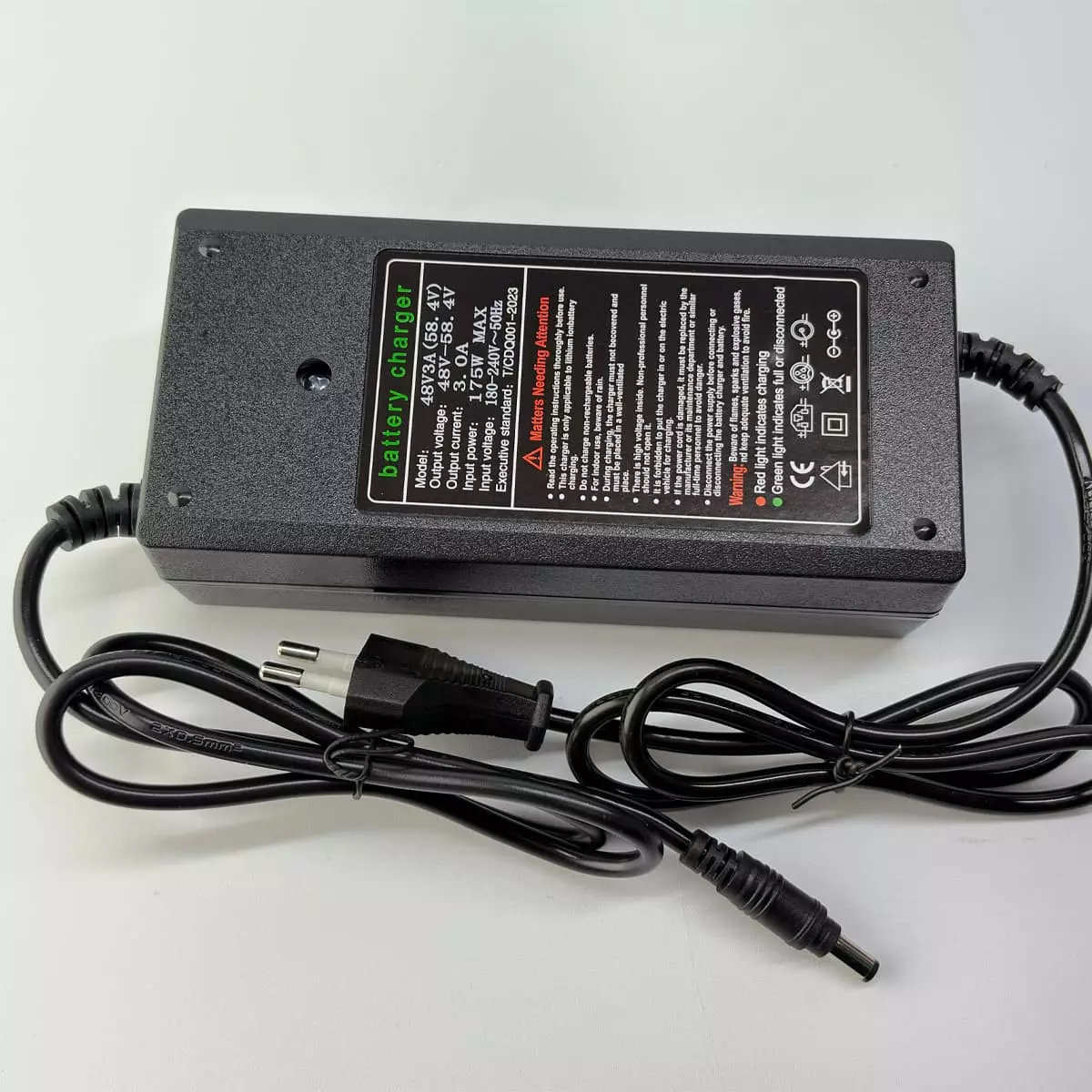 Зарядное устройство 16S 48V (58.4V) 3A DC5,5*2,5 LiFePO4 с охлаждением — изображение 3